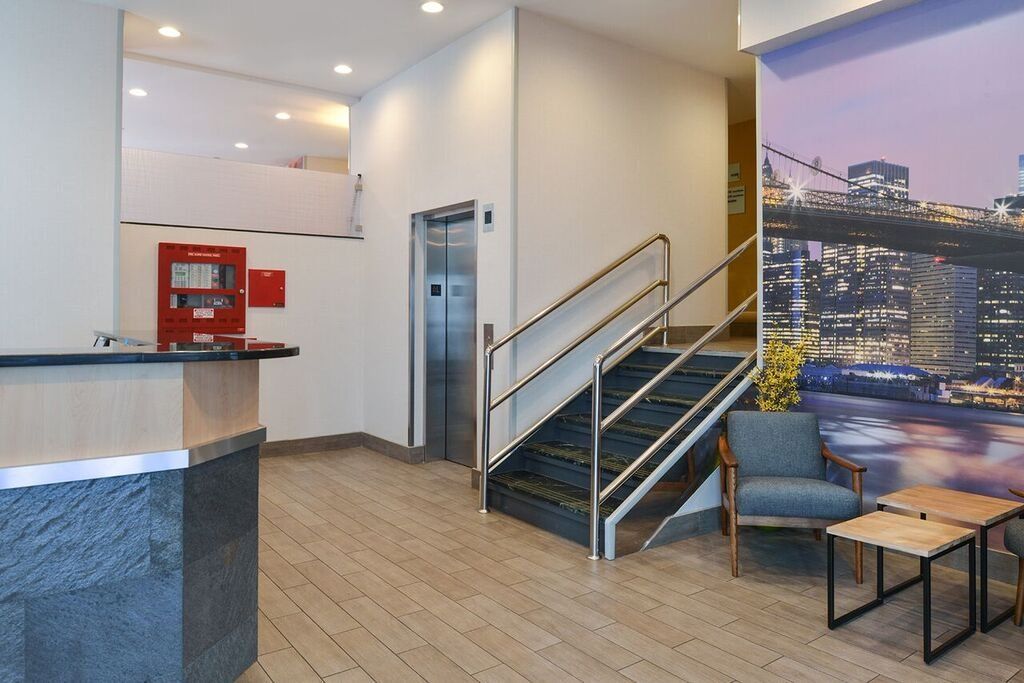 Red Lion Inn And Suites Brooklyn Нью-Йорк Экстерьер фото